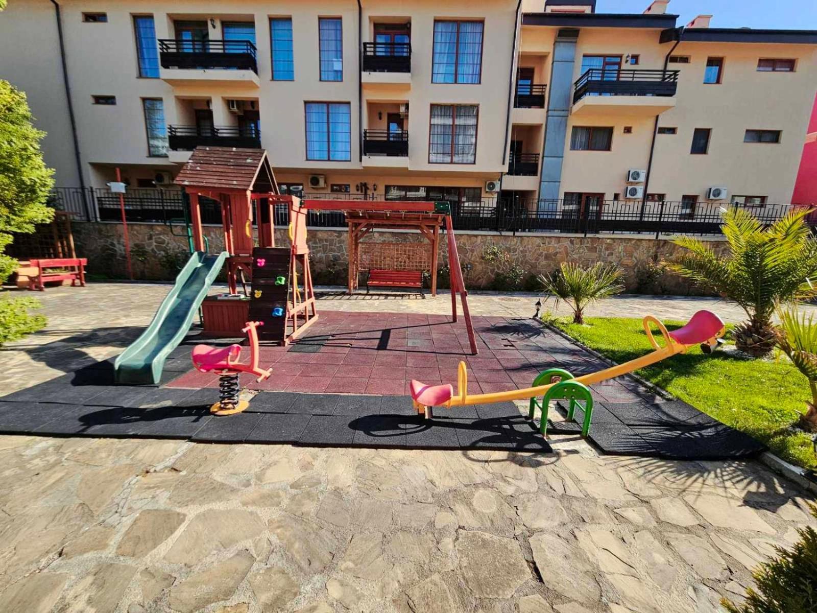 Апатаменти За Гости Sunshine И Glory Apartment Sveti Vlas Exterior photo